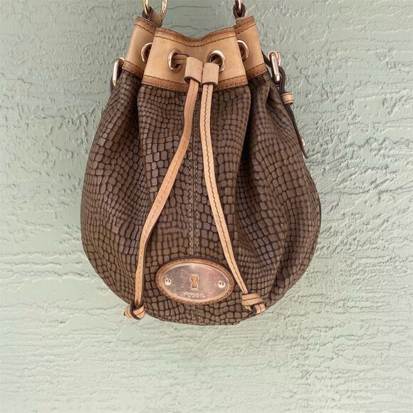 Fossil Women's Brown Alligator Print Leather Drawstring Bucket Bag - Picture 1 of 11